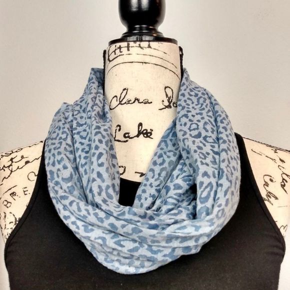 $ Clearance Ethel and Myrtle Infinity Scarf Blue Leopard Cheetah Animal Print - Picture 1 of 6